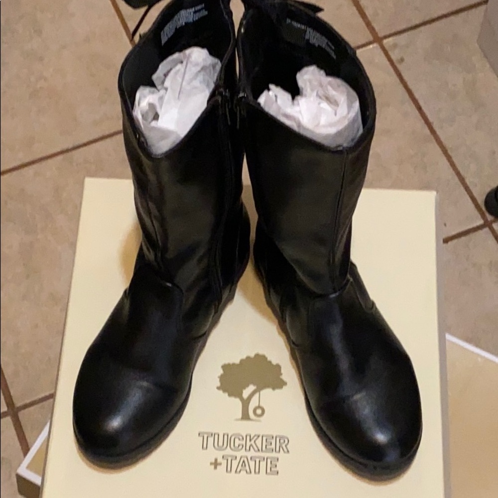 Girls Tucker + Tate boots